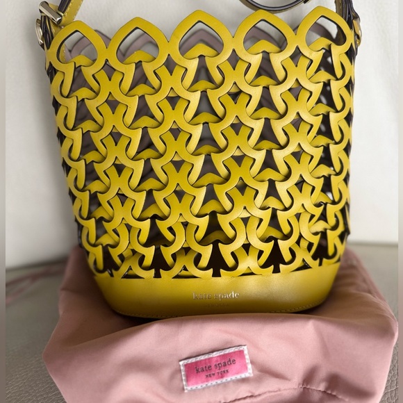 Yellow Kate Spade Dorie Small Bucket Bag - Picture 10 of 11